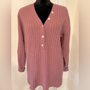Loft sweater long sleeve ribbed v nevk - size large
Rose colored